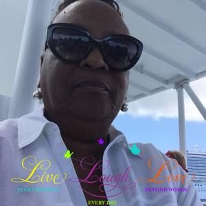 Meet your Posher, Diones